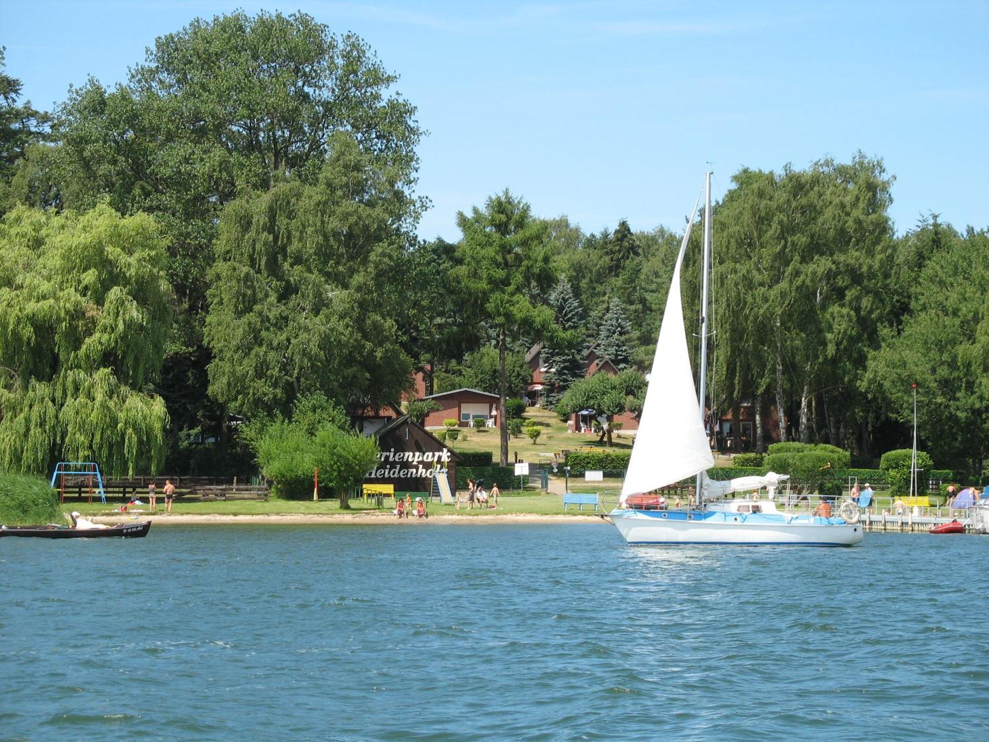 Aparthotel Am See Plau am See Exterior foto